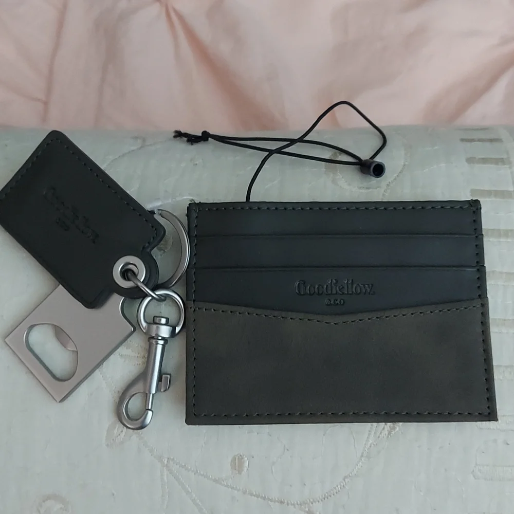 Goodfellow Olive Green Fsux Leather Card Case & Key Fob Set New